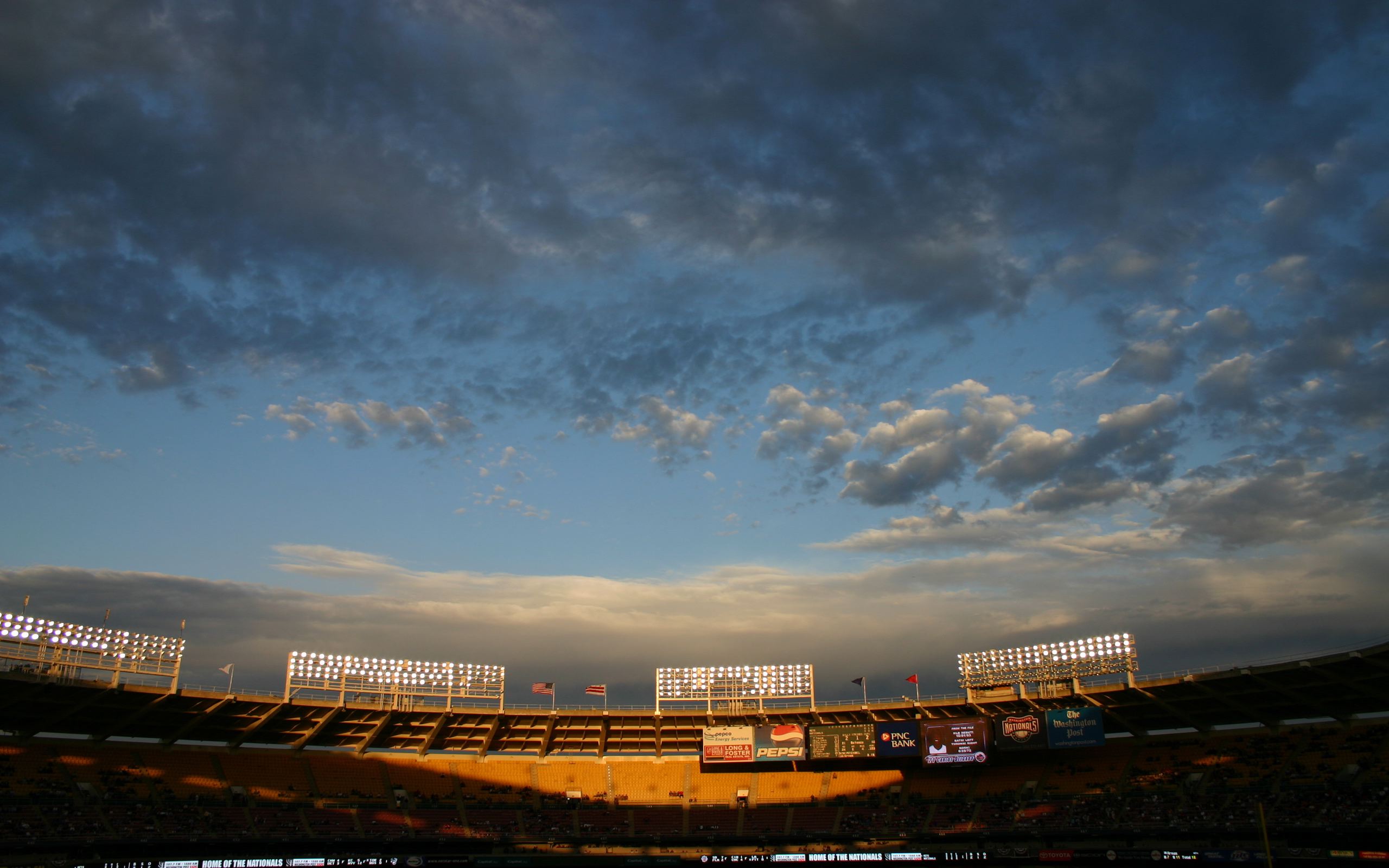 世界游泳俱乐部启动领队与教练交流计划，世界游泳强队